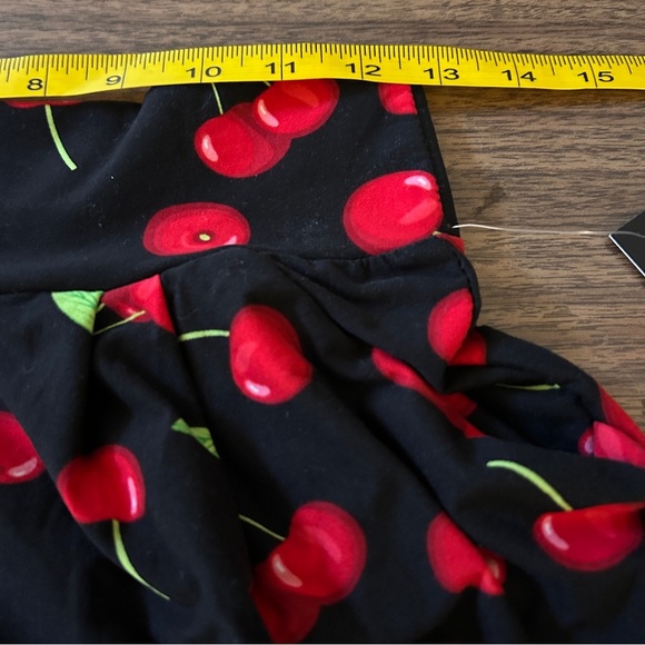 Leggings Depot Cherry Patterned High Waist Shorts L - Picture 6 of 8